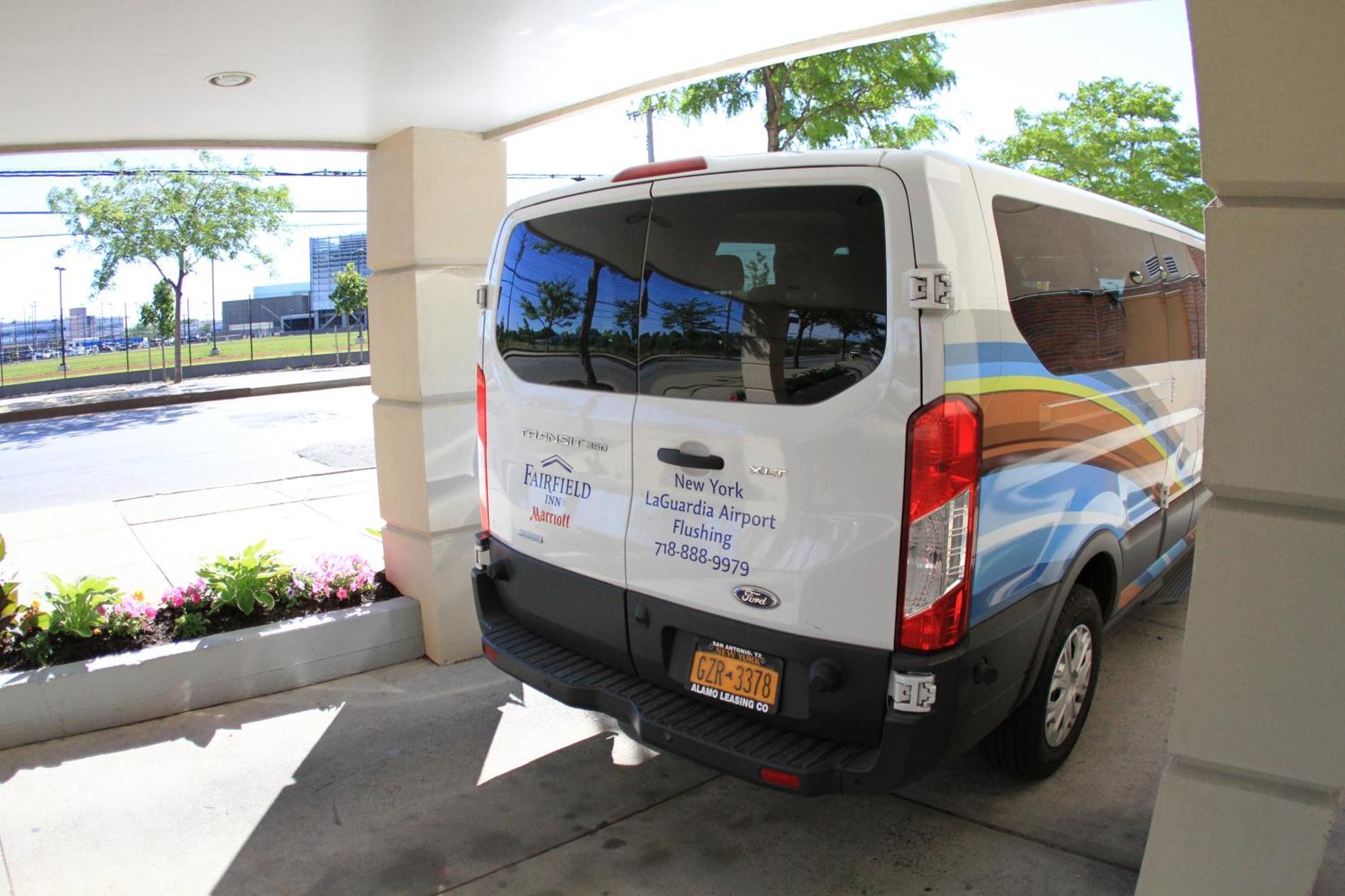 Fairfield Inn By Marriott New York Laguardia Airport/Flushing Exterior foto