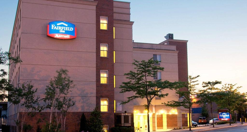Fairfield Inn By Marriott New York Laguardia Airport/Flushing Exterior foto